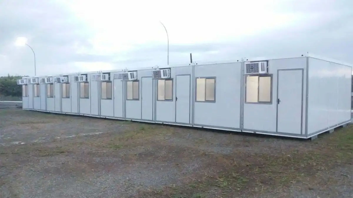 Diversos Containers Isotérmicos da Ativa Locação em um grande projeto.  